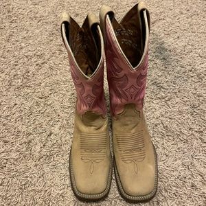 Women’s cowboy boots